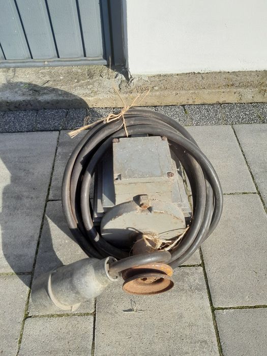 Silnik 2.2 kW trójfazowy 3 fazy siła 380V 400V