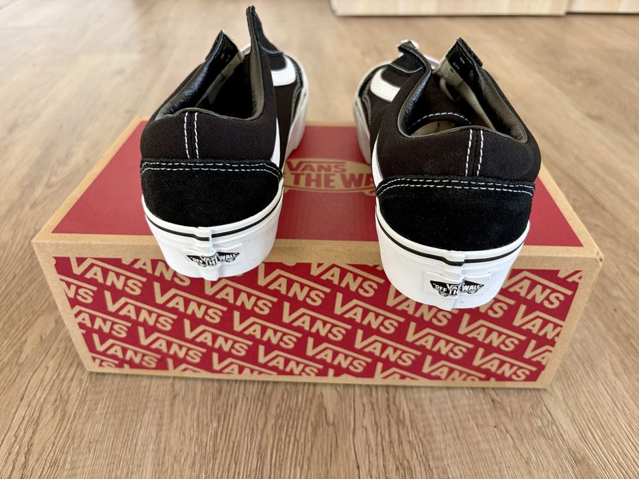 Sapatilhas Vans Old Skool Platform Preto e Branco