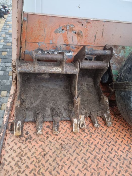 Продам комплектом Еватуатор та Міні Екскаватор CAT 301.7D