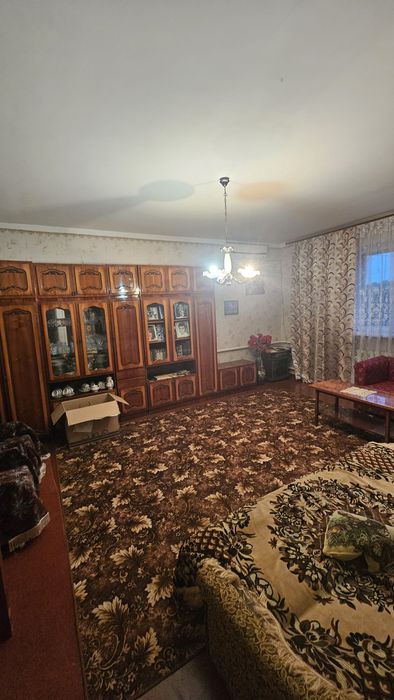 Будинок в Каневі