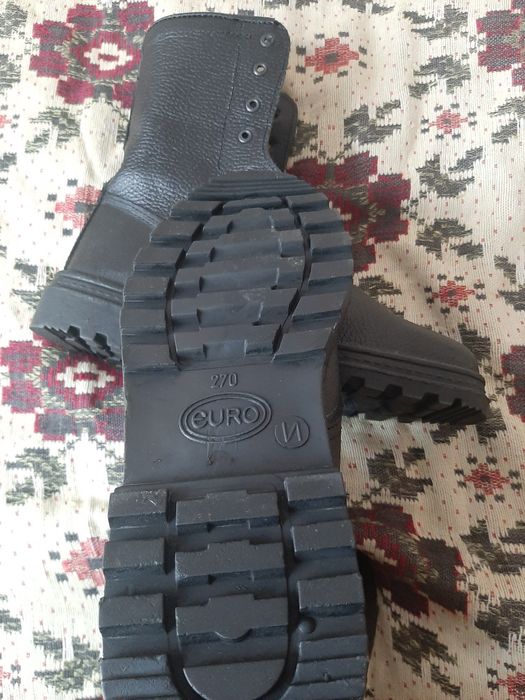 Берці чоловічі 42 розмір