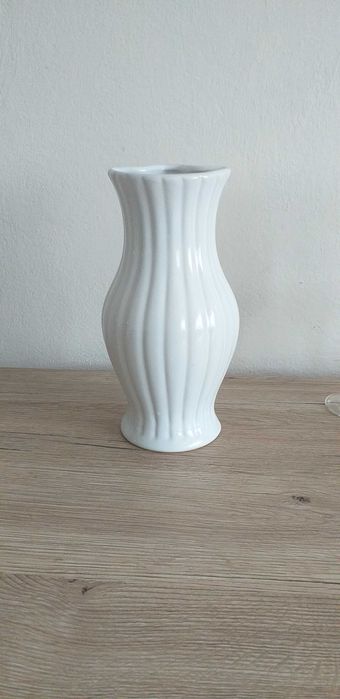 Wazon narożny wiszący prl