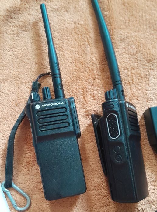 Професійна портативна рація Motorola серії DP4000