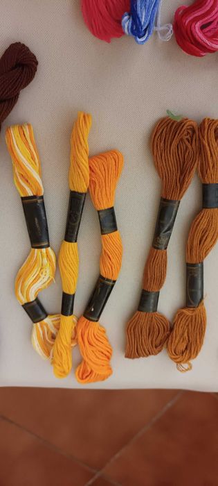 Linhas para bordar à mão