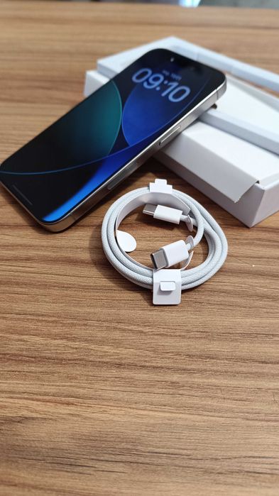 iPhone 15 pro (como novo)