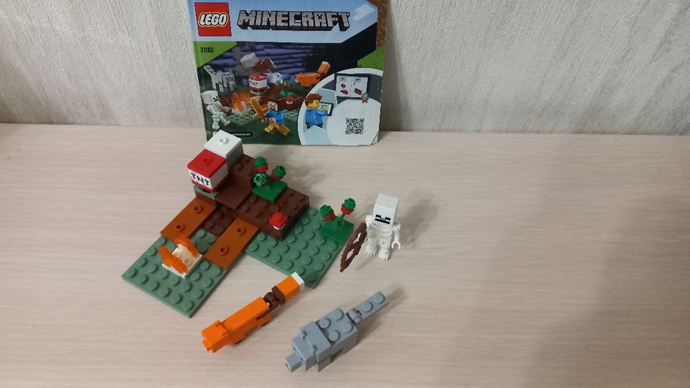 Конструктор лего LEGO майнкрафт minecraft 21162