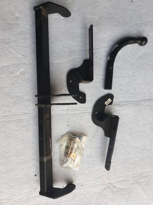 Hak Citroen C4 od 2010