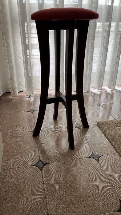 Bancos de bar com tampo de veludo