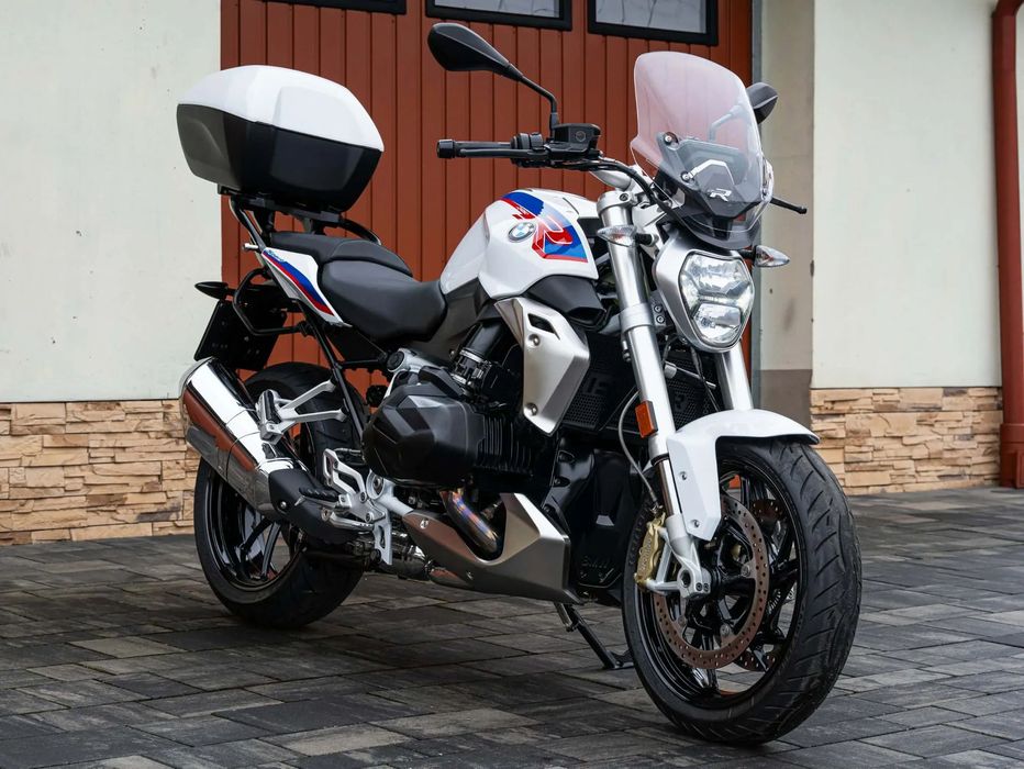 BMW