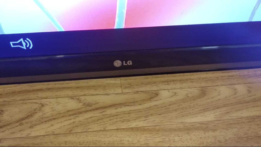 Smart TV LG 42" LED Full HD 4x HDMI 3x USB 42LS570S