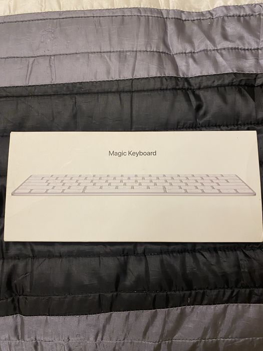 Apple iMac 21.5"
