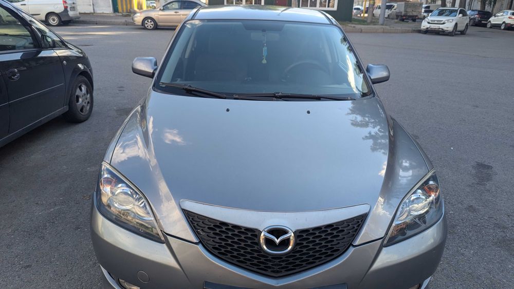 Продам Mazda 3 hatchback 2005 рік