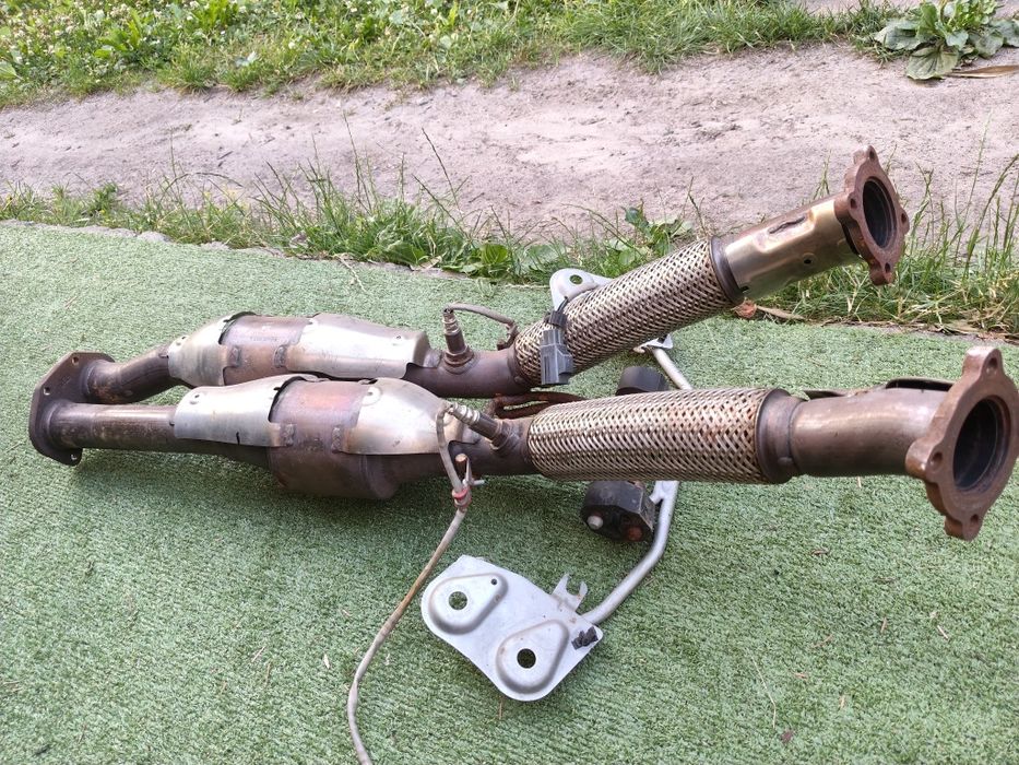 Katalizator Volvo 3.2 Benzyna S80 XC90 XC70 3110099100 SWEDEN