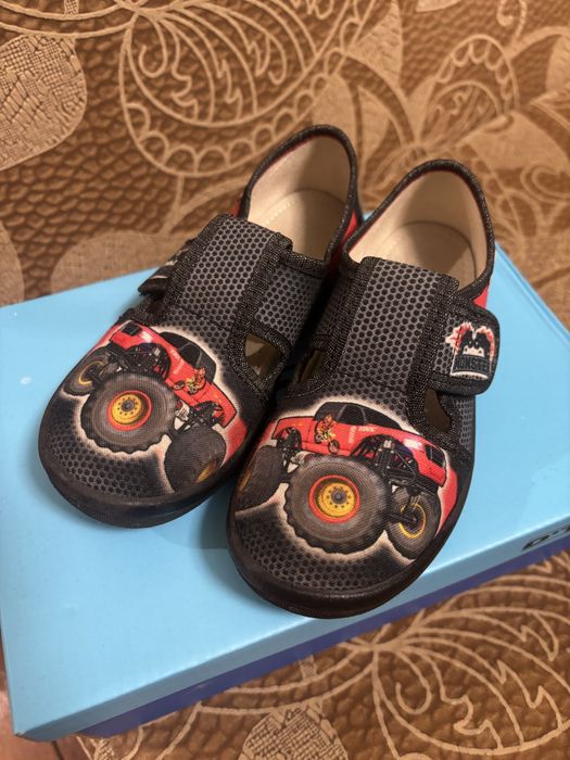 Капці дитячі 29 розмір