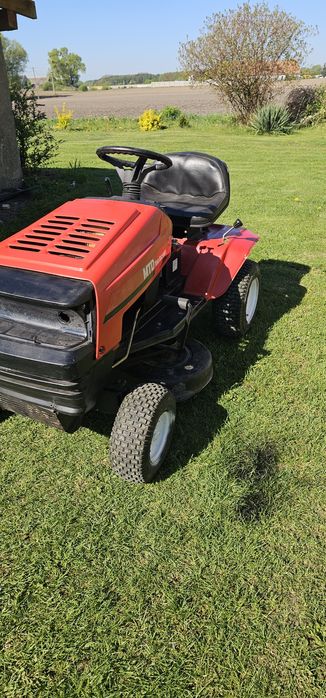 Traktorek MTD Yard Machines.