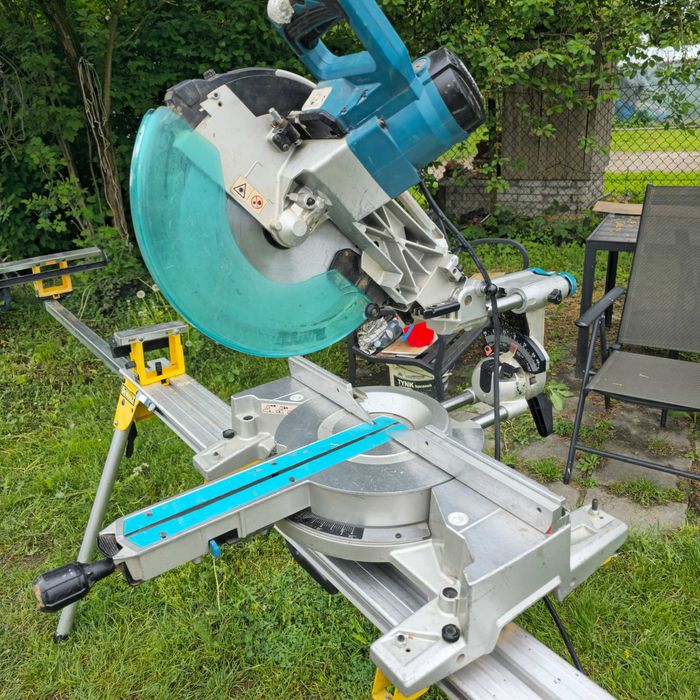 Ukośnica makita LS1216L stojaki dewalt tarcza 305mm