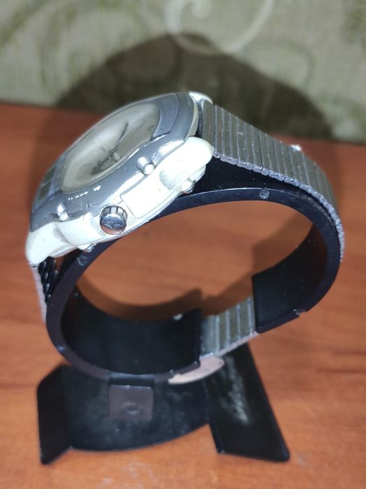 Продам часы casio