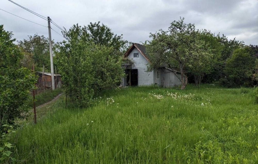 Продам дачу з будиночком