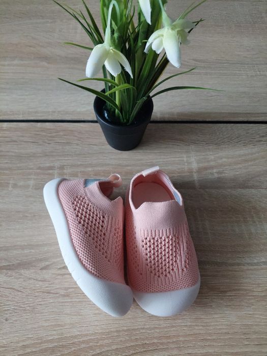 Фірмове взуття для дівчинки 20-21р