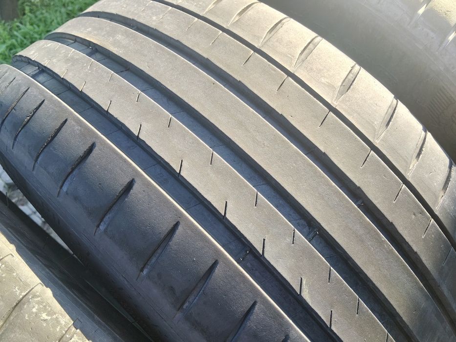 255/40ZR20 101Y XL Michelin Pilot Sport 4S  M01