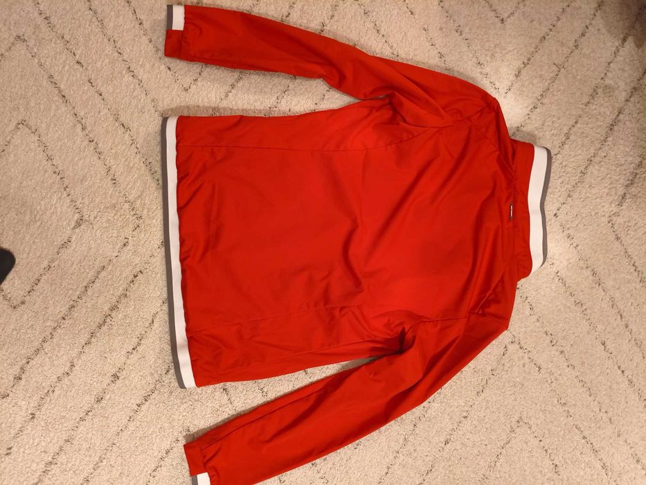 kurtka letnia czerwona bmw