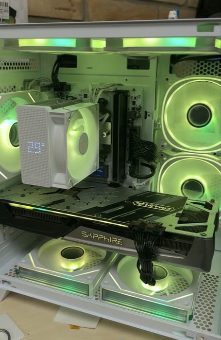 RX5700XT 8Гб Sapphire Nitro+