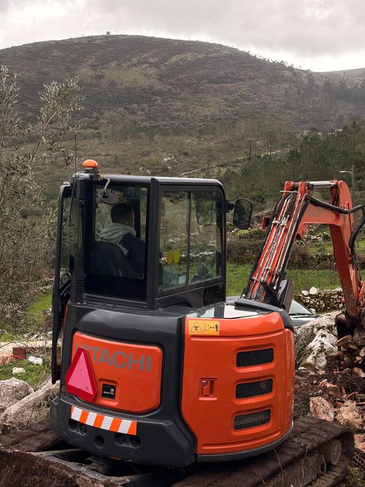 Serviço mini giratoria