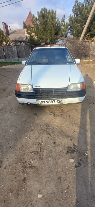 Продам опель кадет