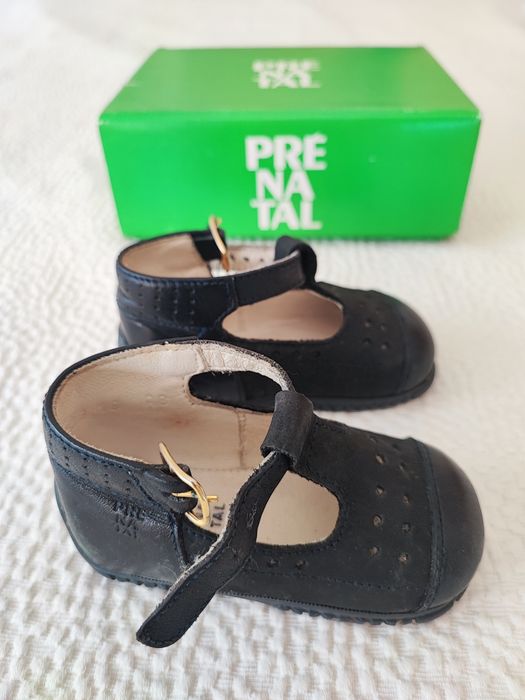 Sapatinhos em pele da Prénatal azuis