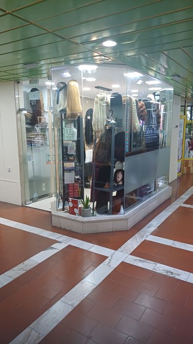 Loja centro comercial amora