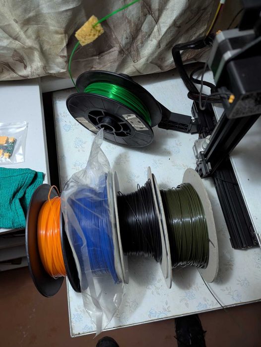 Продам 3д принтер Ender 3 max