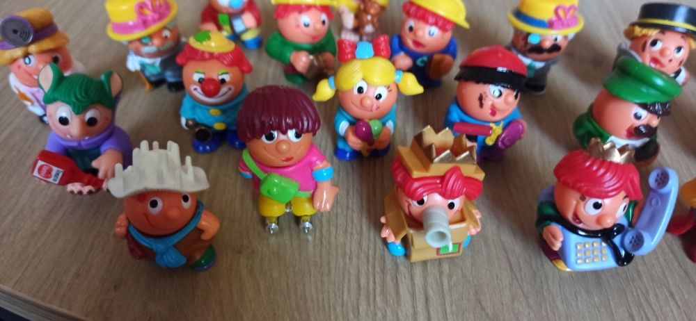 Figurki z Kinder niespodzianki