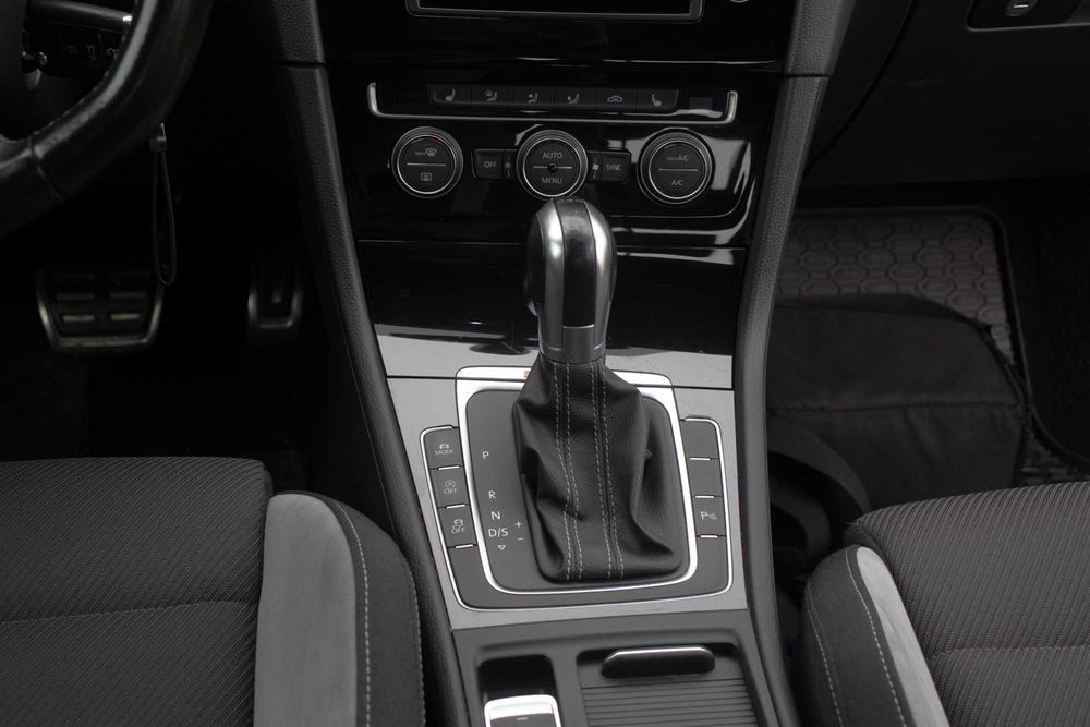 VW Golf 7R 2.0 TSI 300 cv DSG 4 portas