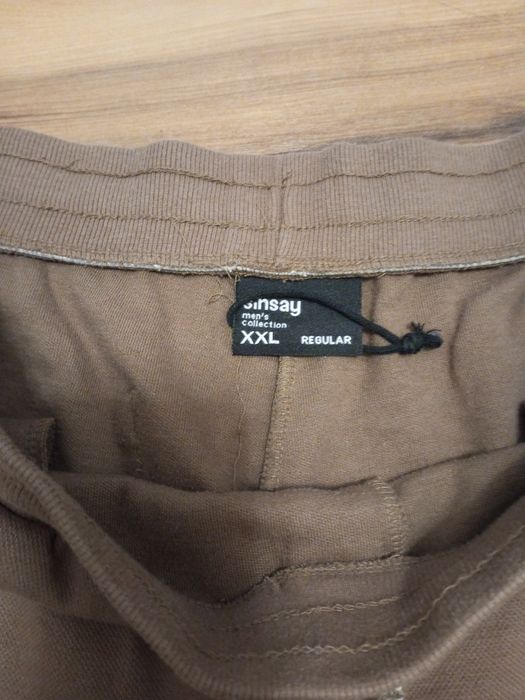 Spodenki dresowe Sinsay