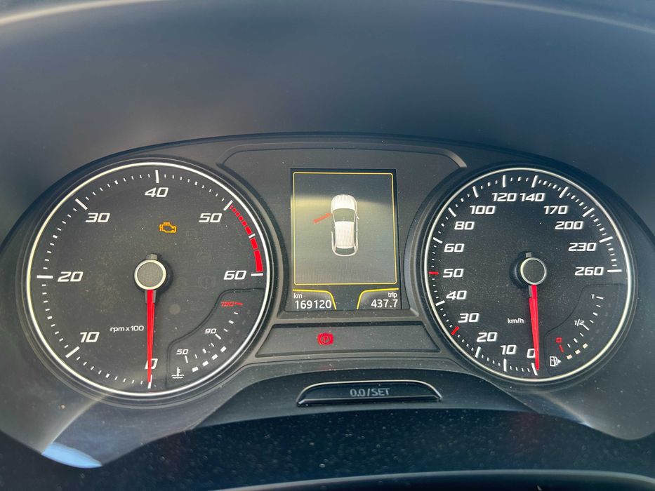Urgente - Seat Leon 1.6 TDI 105cv - Preço negociavel — photo 5