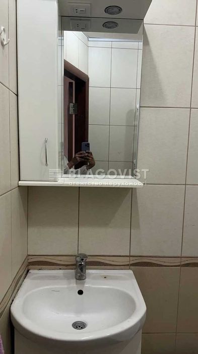 Продаж 2х кімн кв-ри 45.5м2 Кловський узвіз 24 Печерськ Панаса Мирного