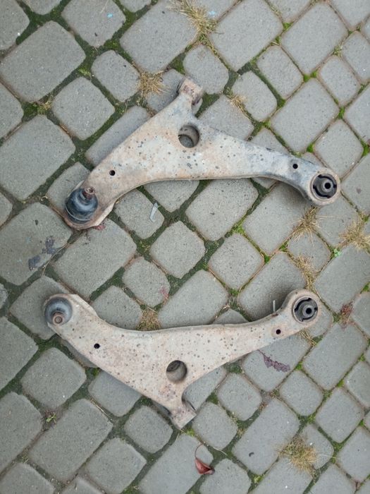 Ричаги на Galant Mitsubishi