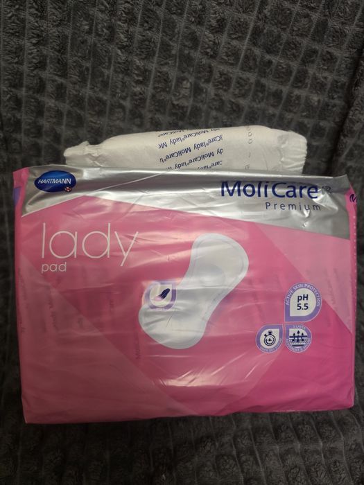женские урологические прокладки HARTMANN MoliCare Premium Lady Pad количеством 14 штук.