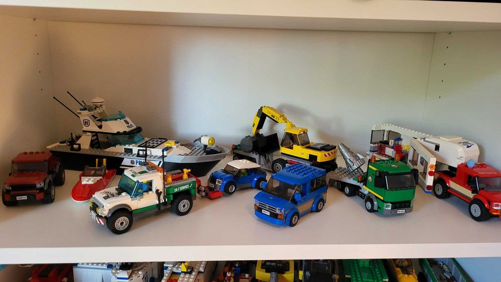 Lego mix różnych pojazdów