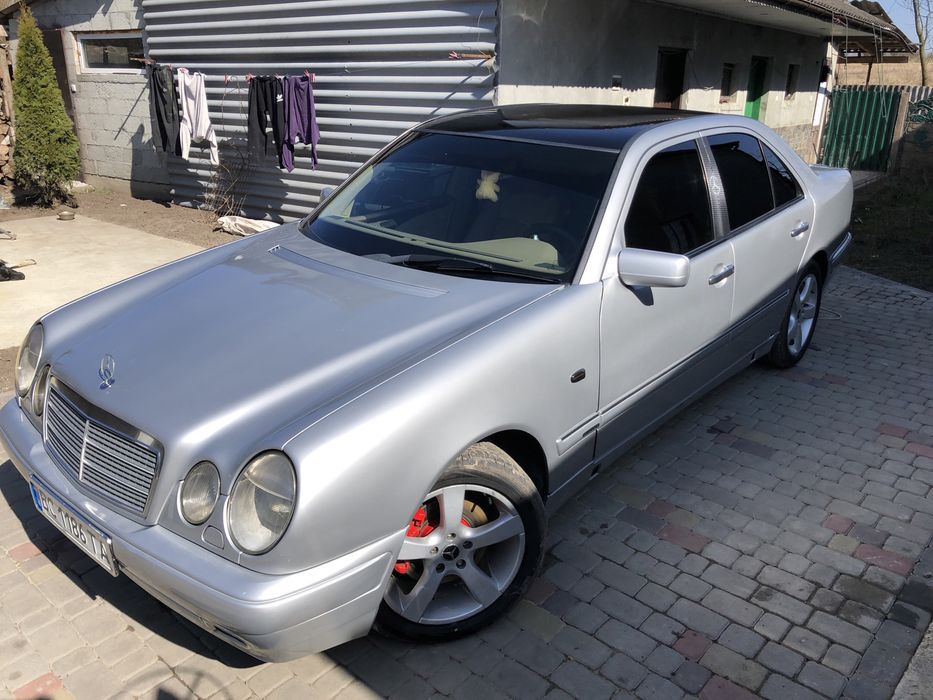 Мерседес 210 2.8 бензин 4-matic