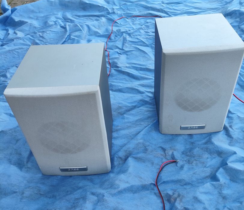 Kolumny 4 Ohm 20 W od wieży.