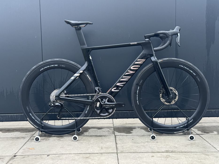 NOWY Canyon Aeroad CFR Shimano DuraAce di2