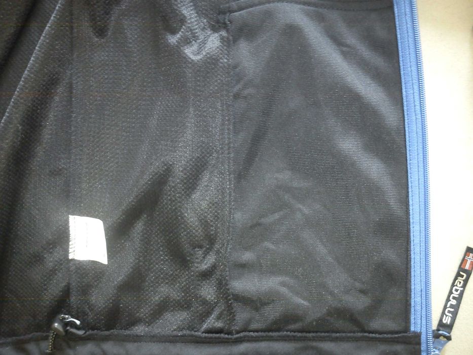 bluza nebulus L/57cm rozpinana czarna super stan elastyczna termoflow