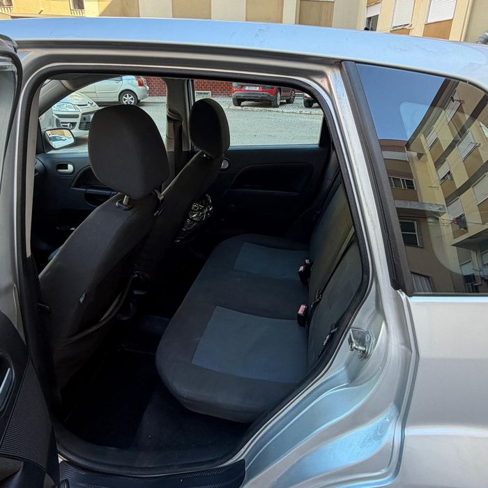 Ford Fiesta — fotografia 6