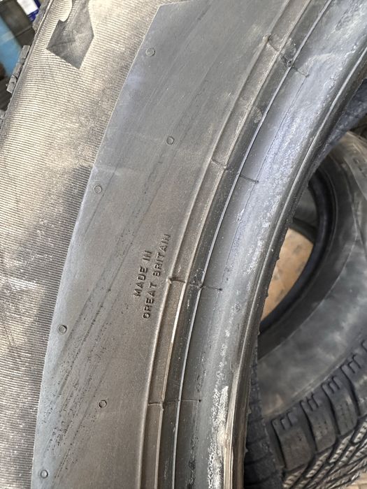 Резина зимная.   Pirelli.   235.55.19   Britain
