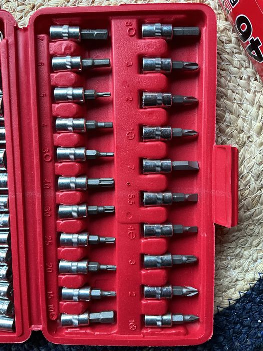 Набір головок 46 штуб трещотка біти подовжувач викрутка torx кейс
