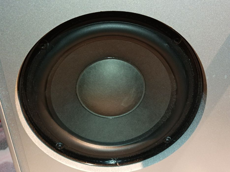 Subwoofer aktywny Loewe I Sound. Tanio!