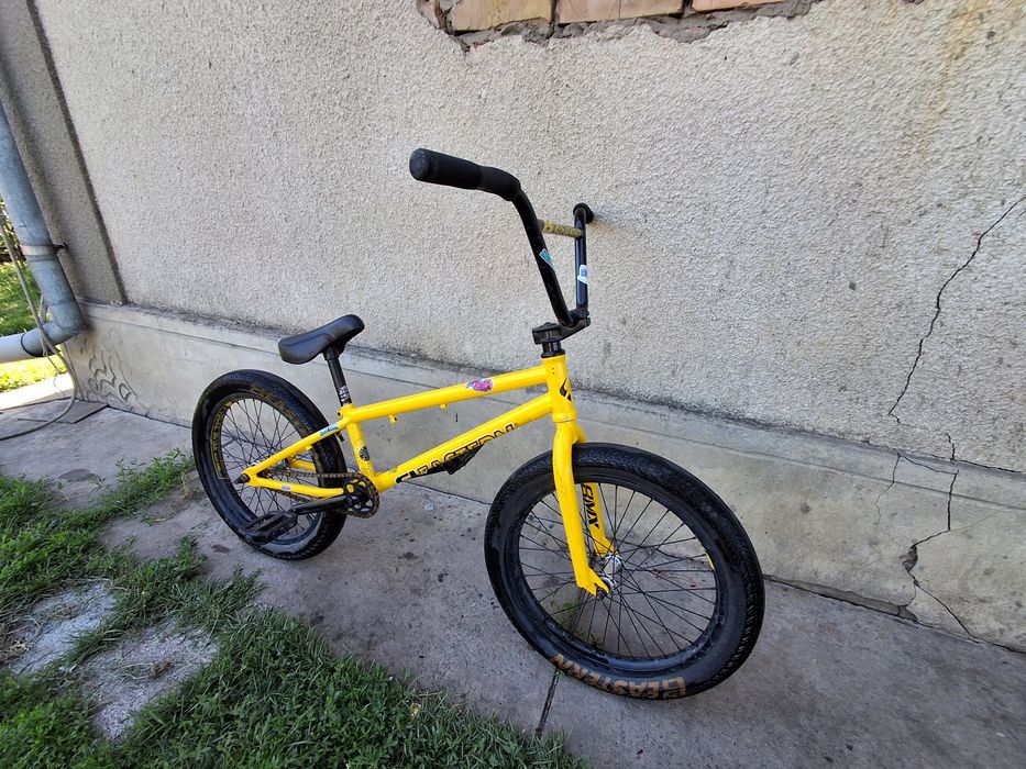 Велосипед BMX 20" Eastern Orbit 20,25" рама 2020, жовтий