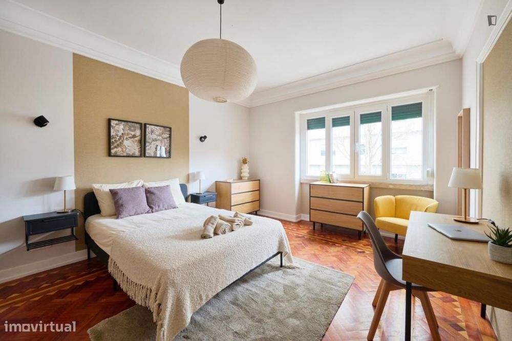 Quarto - localizado em Picoas Lisbon
