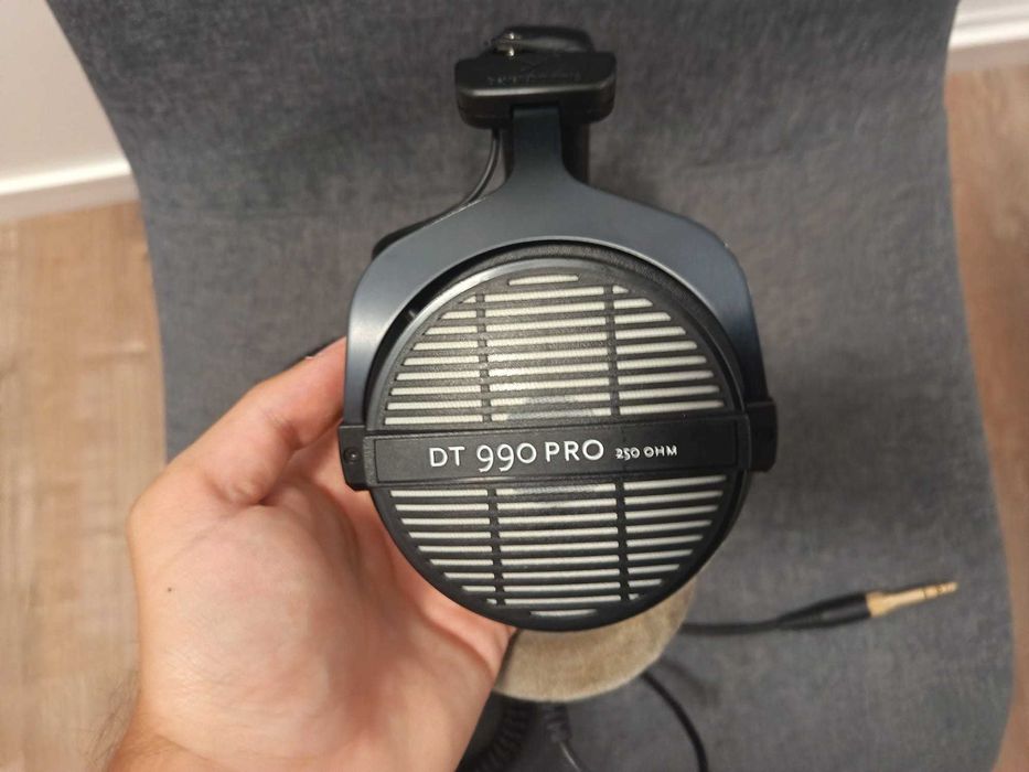 Auscultadores Beyerdynamic DT 990 Pro 250 ohm